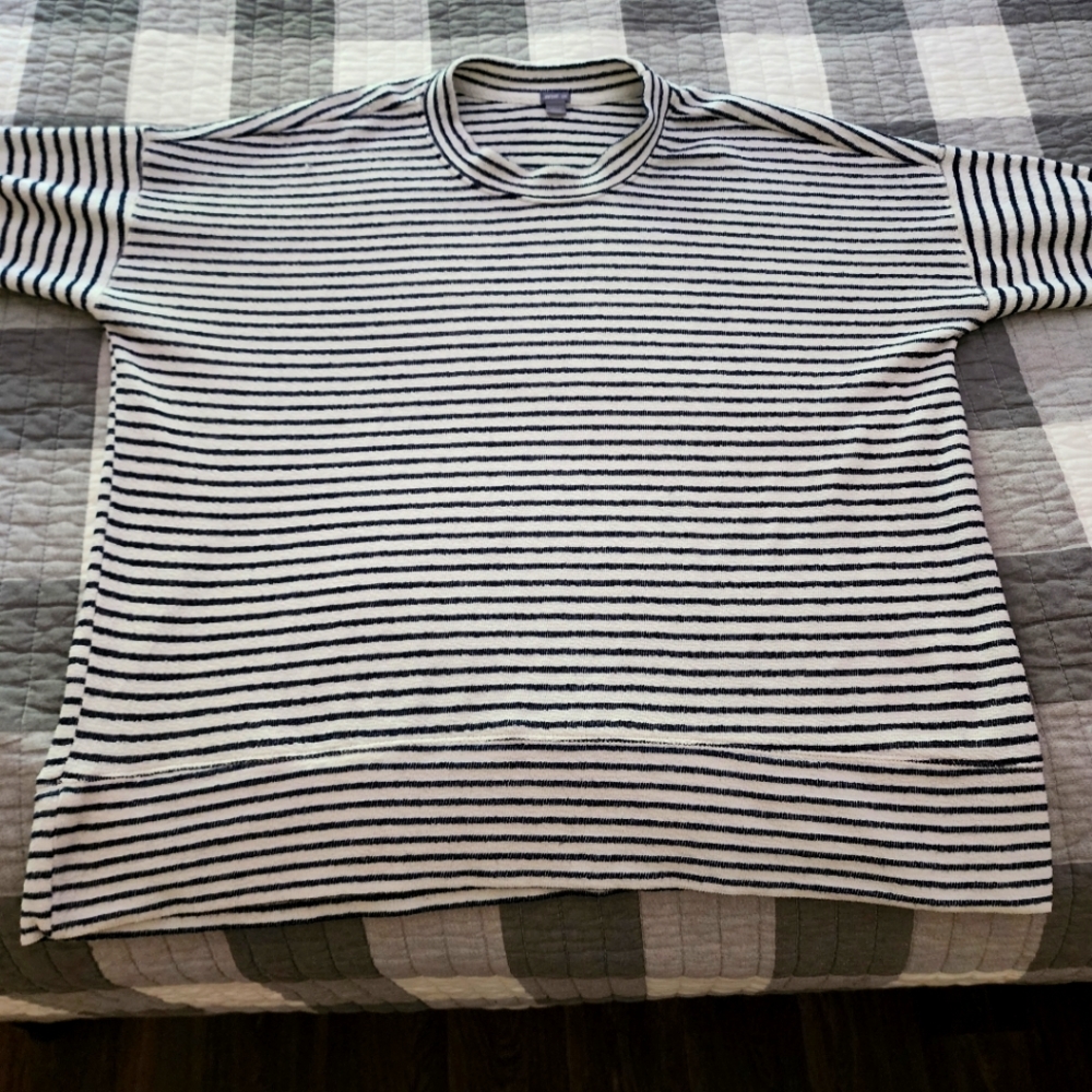Arie Beach fleece shirt